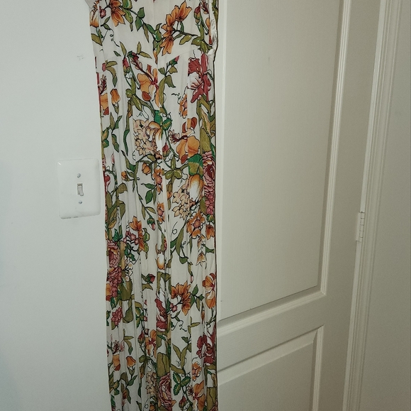 ZARA WOMAN FLOWER JUMPSUIT!!! - Picture 7 of 7